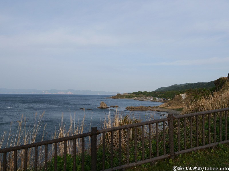灯台周辺から見た津軽海峡（下北半島側）