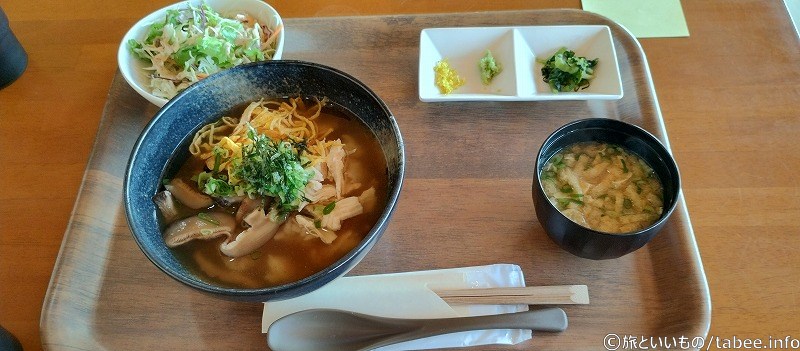 鹿児島の郷土料理「鶏飯」