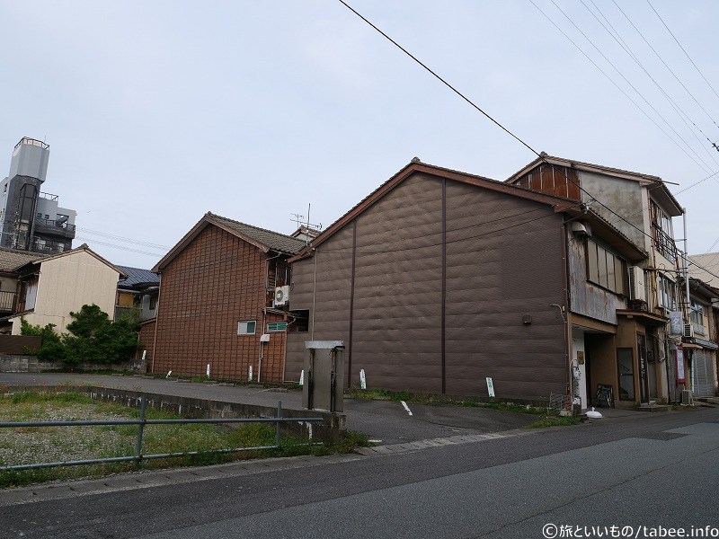 のっぺり壁