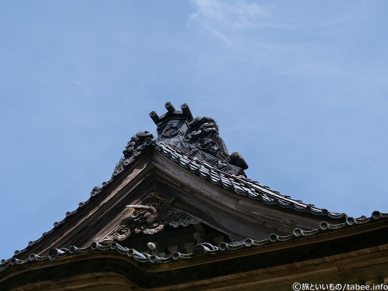 瓦も気合入ってます