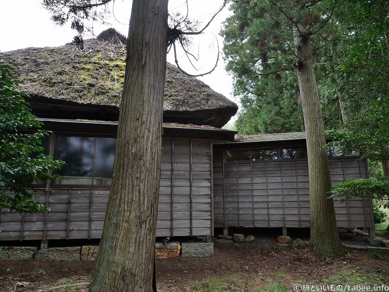 裏通路と裏楽屋