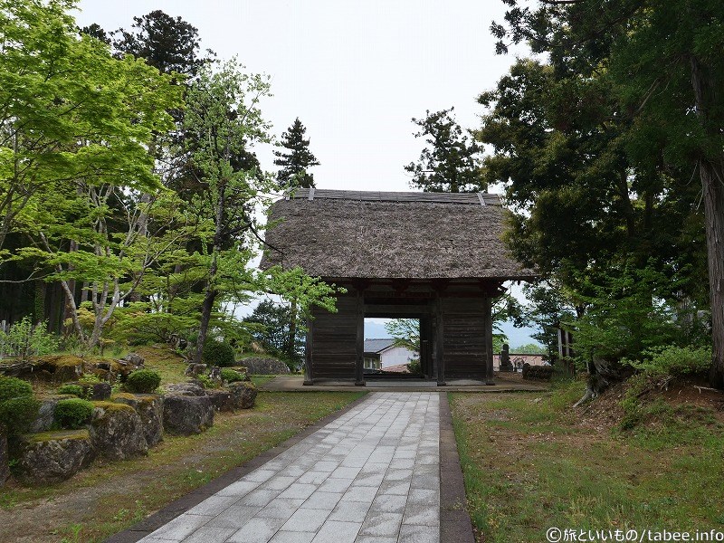 仁王門を振り返って見た所