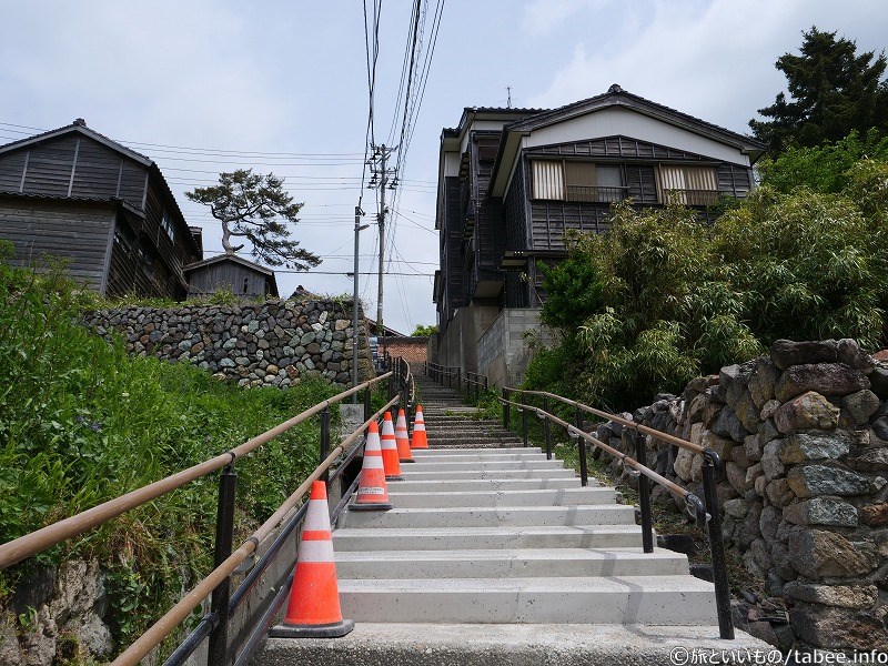 石垣が良い感じですね