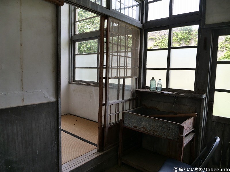 畳の場所が用務室