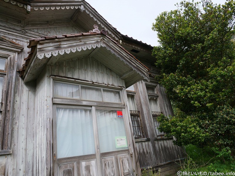可愛らしい飾彫りです