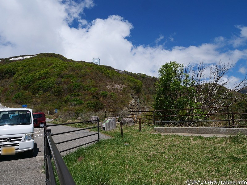 駐車場からガメラレーダーが見えます
